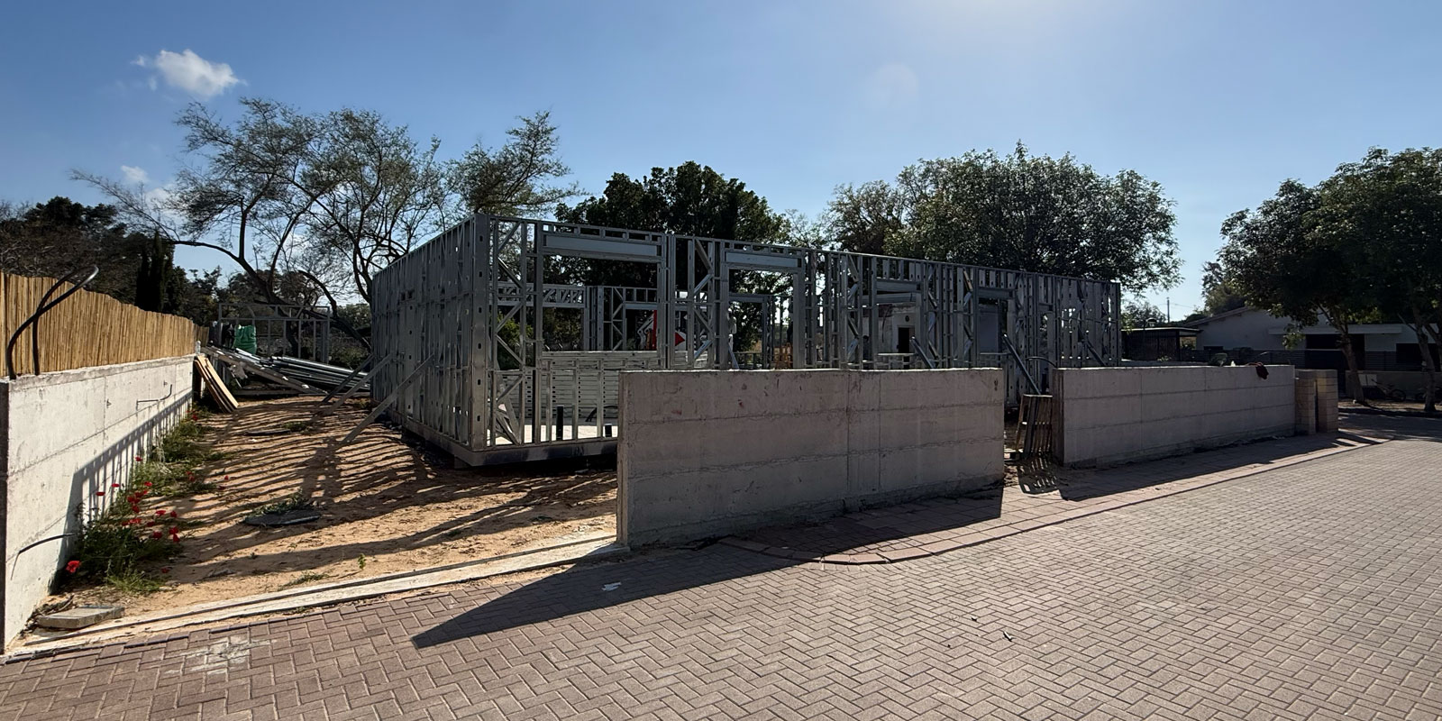 שלבי בניה מתקדמים בבית בכרמיה